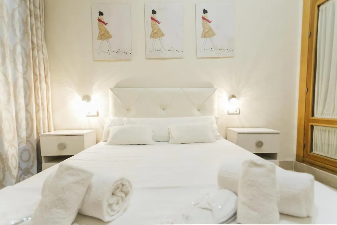 Comodo 1D 1B Sevilla Spanien